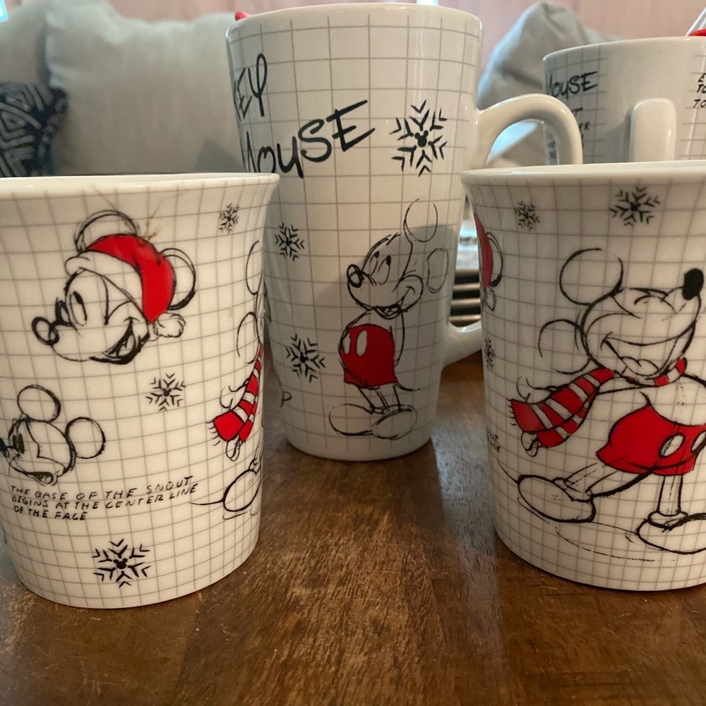 Mickey Christmas Sketchbook Cups (3)